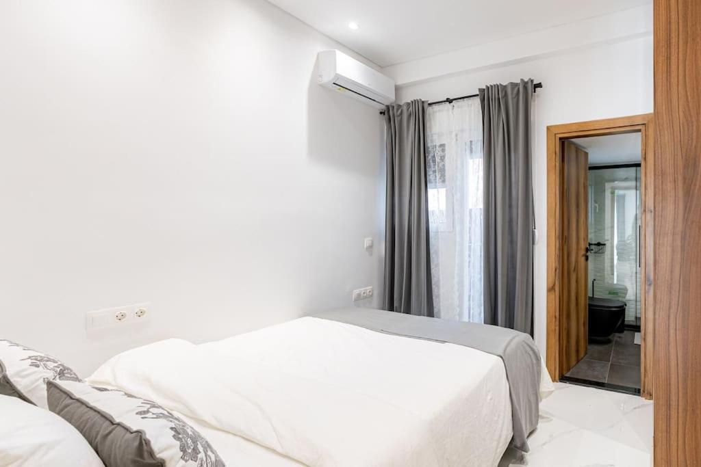 Spacious And Modern Flat At Koukaki, Near Acropolis Athén Kültér fotó