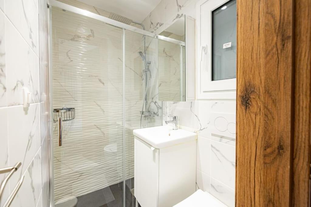 Spacious And Modern Flat At Koukaki, Near Acropolis Athén Kültér fotó