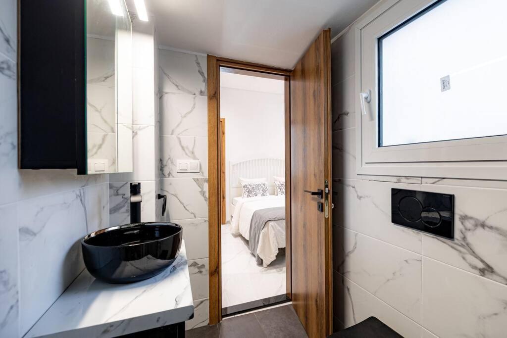 Spacious And Modern Flat At Koukaki, Near Acropolis Athén Kültér fotó
